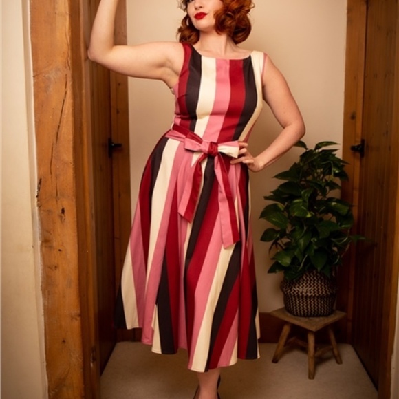 Collectif Frances Bubble Gum Stripe Swing Dress - Picture 2 of 7